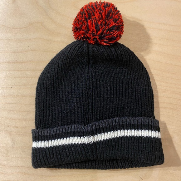 Sean John Toboggan (AM) - Picture 5 of 7